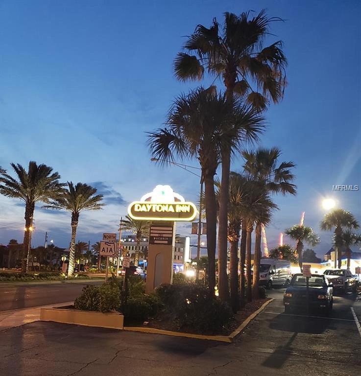 Appartamento Ocean Breeze - Direct Ocean Front-Pool Is Open Daytona Beach Esterno foto